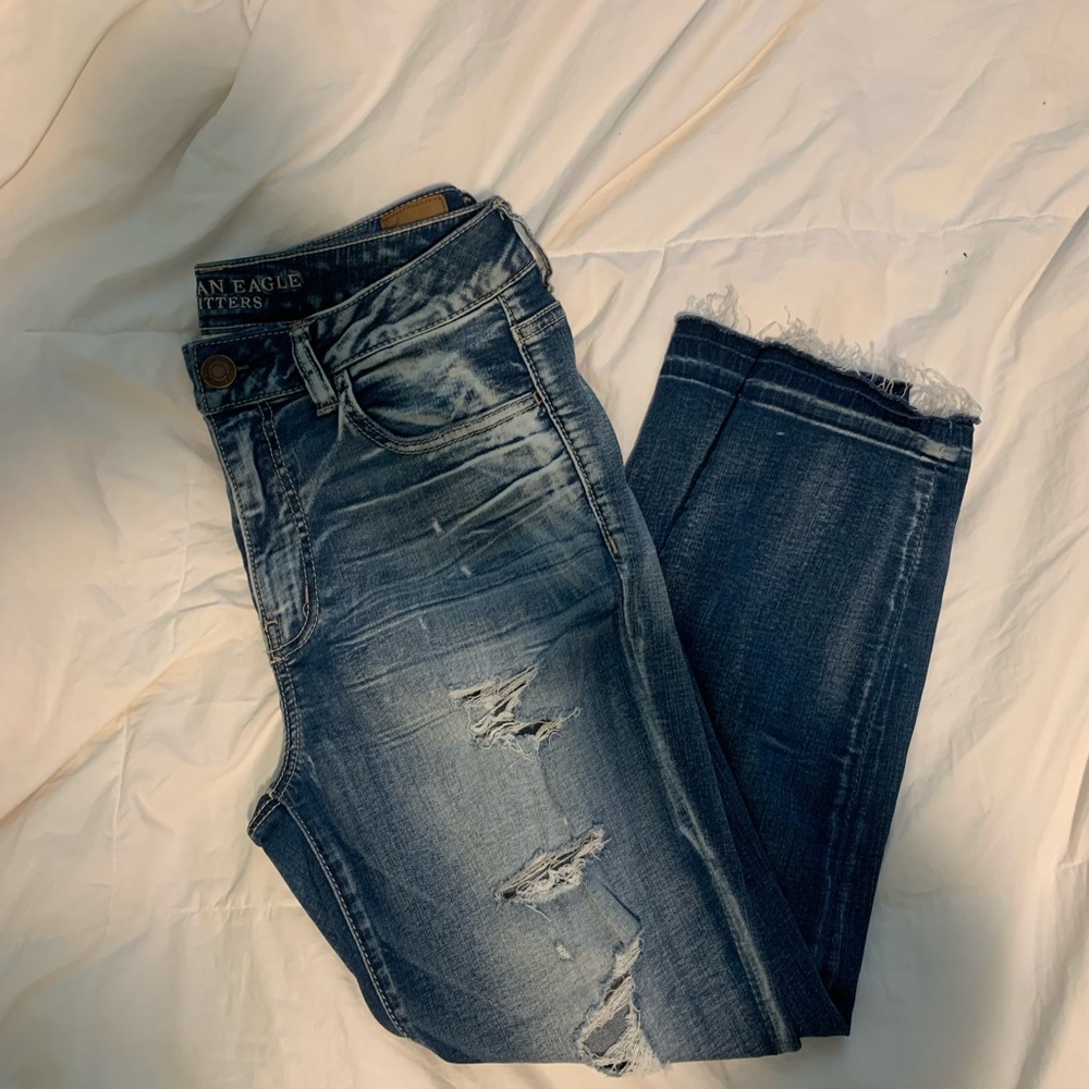 American eagle distressed high rise crop jegging